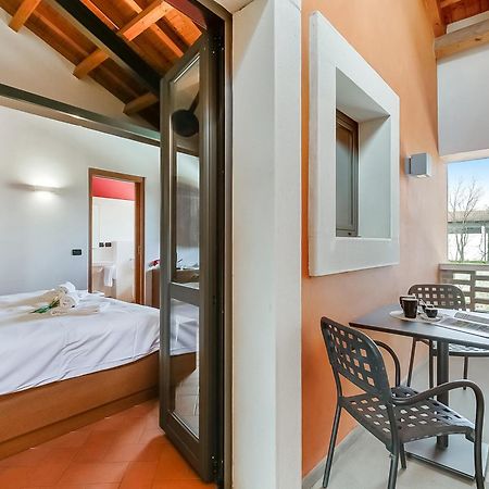 Almavite Wine Resort With Pool Desenzano del Garda Exterior foto