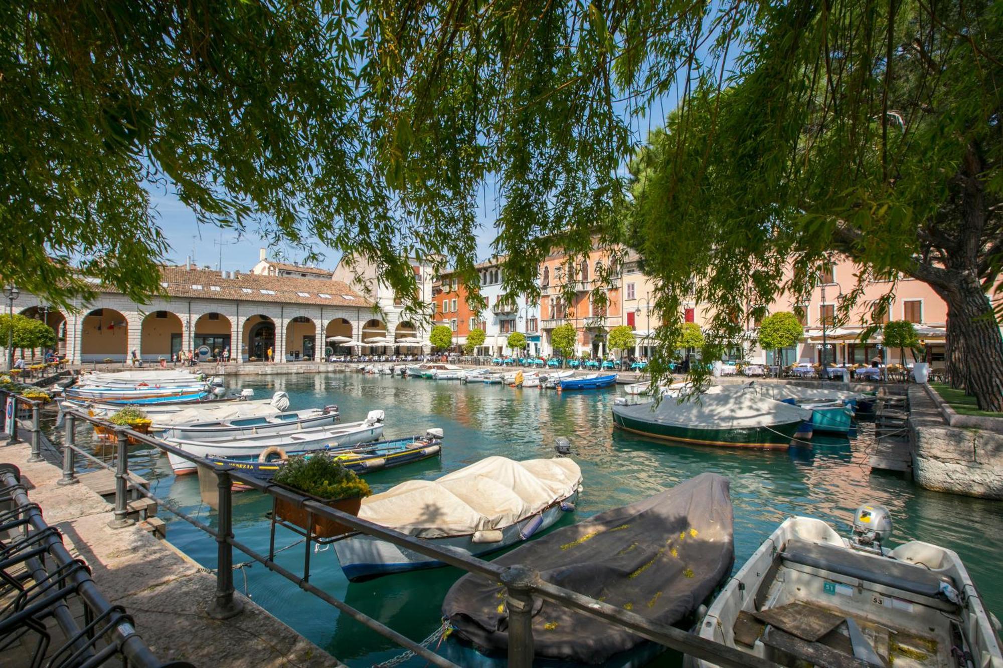 Almavite Wine Resort With Pool Desenzano del Garda Exterior foto
